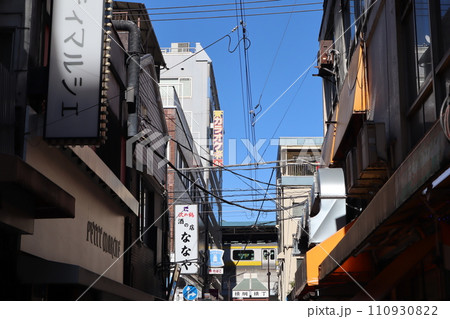 横綱横丁(東京都墨田区両国3丁目) 横綱横丁(東京都墨田区両国3丁目) 110930822