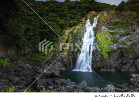 waterfall in the forest, no people Ohki falls Yakushima 110933986