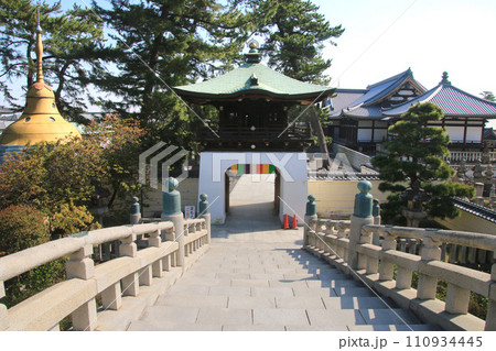善通寺・第75番札所（香川県・四国遍路） 110934445