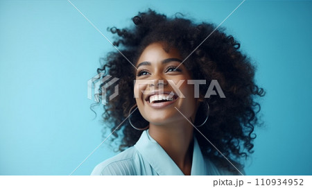爽やかな黒人女性とポップなブルー young black woman in blue AI生成画像 爽やかな黒人女性とポップなブルー young black woman in blue AI生成画像 110934952