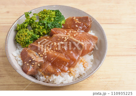 ハマチ丼 ハマチ丼 110935225