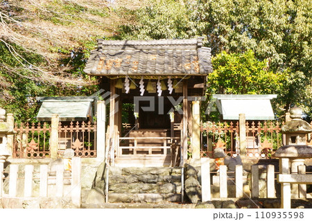 城山八幡宮（恋の三社巡り）末社2 110935598