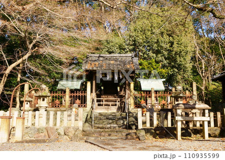 城山八幡宮（恋の三社巡り）末社1 110935599