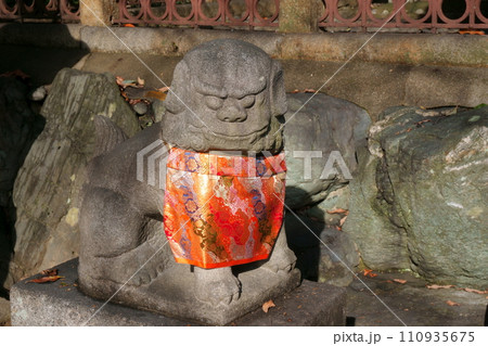 城山八幡宮（恋の三社巡り）末社吽形こま犬 110935675