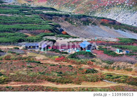 【日本の山小屋】北海道・大雪山・黒岳石室（2011年） 110936013
