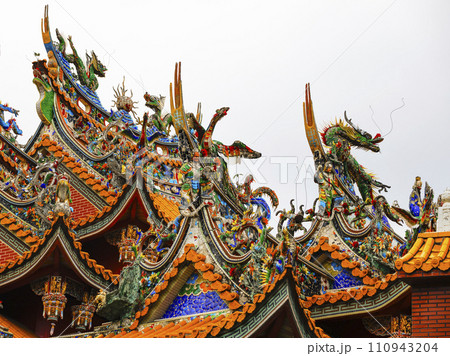 上流階級 伝統 伝統的 110943204