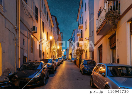 Cars Parked On Narrowm Street In European City In Summer Night 110943730