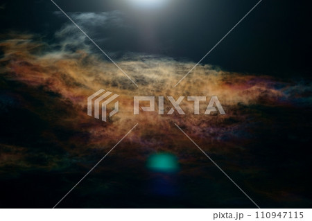 初夏の空に現れた幻想的な彩雲・望遠・空限定・210629AM 初夏の空に現れた幻想的な彩雲・望遠・空限定・210629AM 110947115