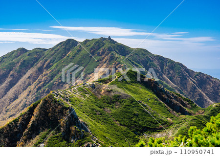 中央アルプス縦走登山千畳敷から空木岳　熊沢岳 110950741