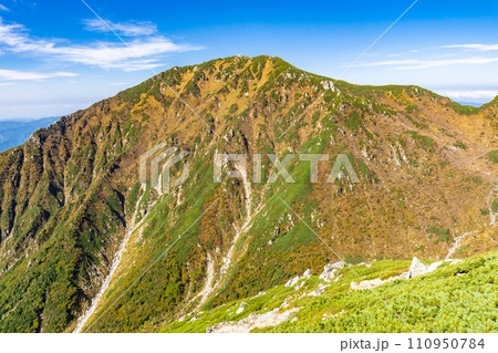 中央アルプス縦走登山千畳敷から空木岳 三ノ沢岳 中央アルプス縦走登山千畳敷から空木岳 三ノ沢岳 110950784