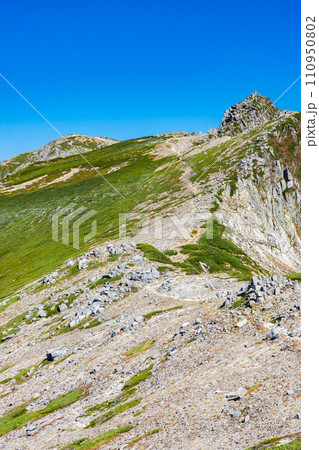 中央アルプス縦走登山千畳敷から空木岳　宝剣岳 110950802