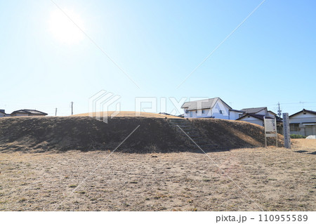 山王金冠塚古墳 110955589