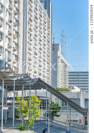 神奈川　洋光台北団地　根岸線　マンション　空　雲　昼　午前　風景　磯子区　横浜市　リノベーション 110960604