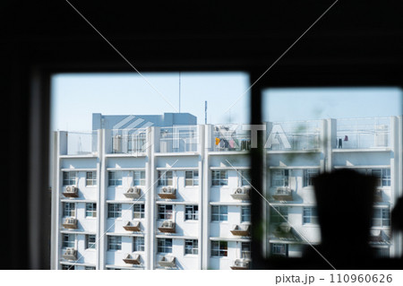 神奈川　洋光台北団地　根岸線　マンション　空　雲　昼　午前　風景　磯子区　横浜市　リノベーション 110960626