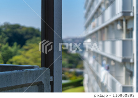 神奈川　洋光台北団地　根岸線　マンション　空　雲　昼　午前　風景　磯子区　横浜市　リノベーション 110960895