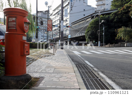 有馬温泉 太閤橋交差点付近の丸ポスト(兵庫県 神戸市) 有馬温泉 太閤橋交差点付近の丸ポスト(兵庫県 神戸市) 110961121