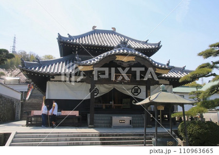郷照寺・第78番札所(香川県・四国遍路) 郷照寺・第78番札所(香川県・四国遍路) 110963665