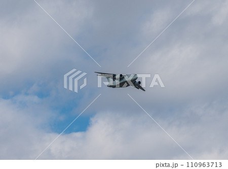 降下訓練始め C-2輸送機 降下訓練始め C-2輸送機 110963713