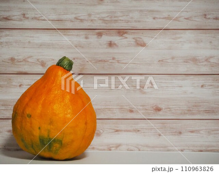 生食できるカボチャ コリンキー 生食できるカボチャ コリンキー 110963826