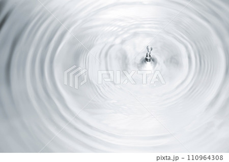 美しい水のイメージ 美しい水のイメージ 110964308