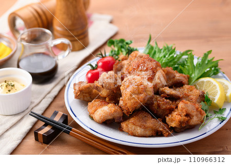 鶏の唐揚げ 110966312