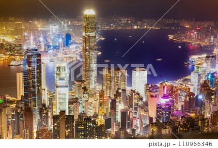 香港　100万ドルの夜景　ビクトリアピークから眺望 110966346