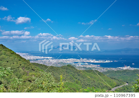 【須々原展望台(指宿スカイライン)からの風景】 鹿児島県鹿児島市平川町 110967395