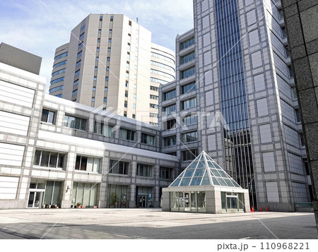 国際連合大学ビル【東京都渋谷区】 110968221