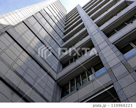 国際連合大学ビル【東京都渋谷区】 国際連合大学ビル【東京都渋谷区】 110968223