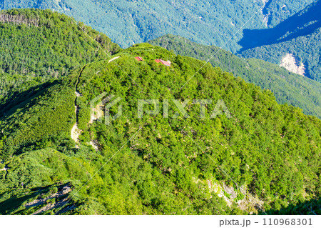 静岡県の日本百名山塩見岳登山 塩見小屋 静岡県の日本百名山塩見岳登山 塩見小屋 110968301