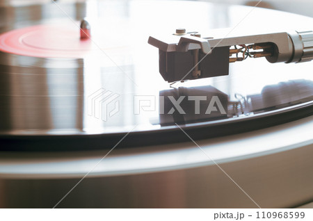 アナログレコードの再生 アナログレコードの再生 110968599