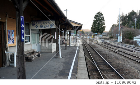 明知鉄道_岩村駅ホーム 110969042
