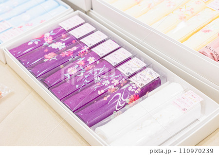 着物　帯紐や帯締め帯揚げなどのイメージ画像　呉服店や着物レンタル 110970239