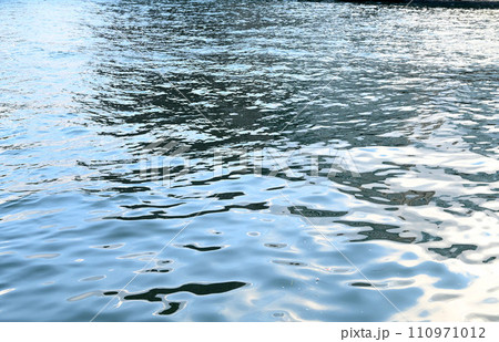 水面 水面 110971012