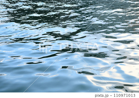 水 水 110971013