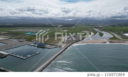 再生の証 - 震災を乗り越えた浪江町請戸漁港の空撮風景2 再生の証 - 震災を乗り越えた浪江町請戸漁港の空撮風景2 110971969