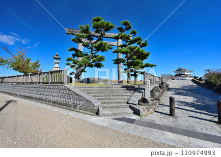 東海道五十三次の桑名宿「七里の渡し」の青空の風景 東海道五十三次の桑名宿「七里の渡し」の青空の風景 110974993