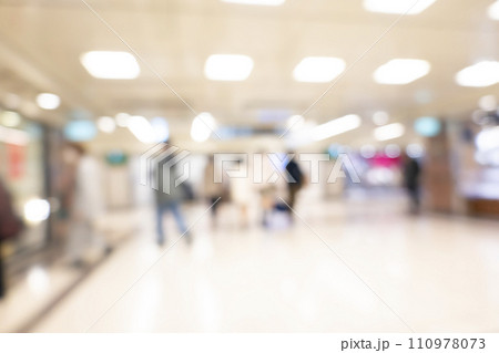 繁華街のボケ表現 繁華街のボケ表現 110978073