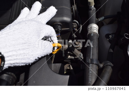 クルマの点検整備イメージ 110987041