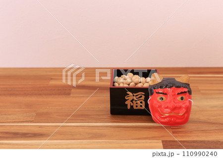 節分の豆イメージ 110990240