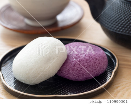 鹿児島の銘菓・かるかん饅頭 110990301