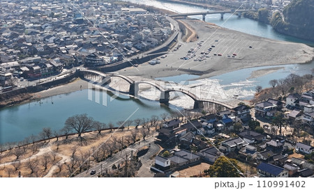 山口県岩国市、名勝【錦帯橋】ドローン空撮_No09 山口県岩国市、名勝【錦帯橋】ドローン空撮_No09 110991402