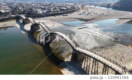 山口県岩国市、名勝【錦帯橋】ドローン空撮_No27 山口県岩国市、名勝【錦帯橋】ドローン空撮_No27 110991566