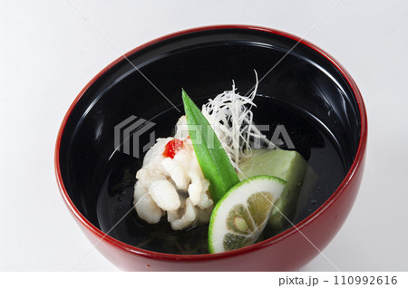 美味しいハモのお吸い物 美味しいハモのお吸い物 110992616
