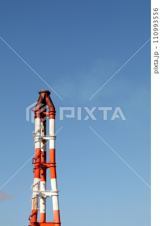 工場の煙突 工場の煙突 110993556