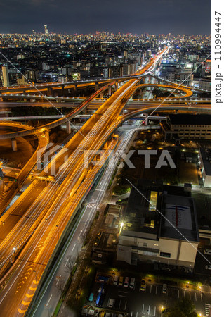 高速道路夜景 高速道路夜景 110994447