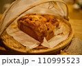おいしそうなパウンドケーキ 110995523
