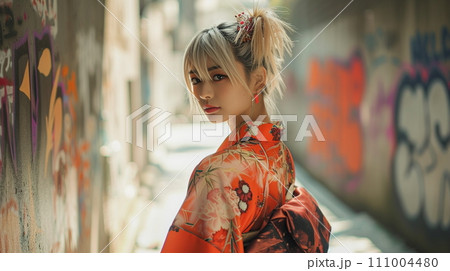 路地裏を歩く着物の女性 (AI生成) 路地裏を歩く着物の女性 (AI生成) 111004480