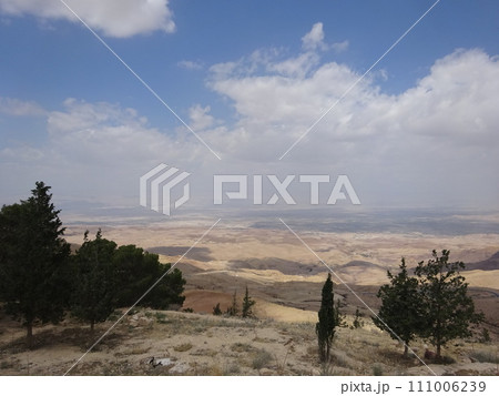 ネボ山 モーセの約束の地 ヨルダン・マダバ近郊 ネボ山 モーセの約束の地 ヨルダン・マダバ近郊 111006239