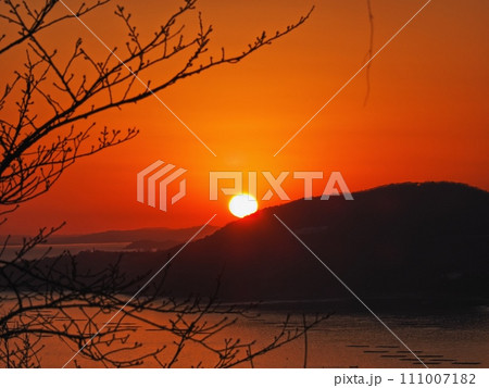 万葉の岬から見る播磨灘の夕景 万葉の岬から見る播磨灘の夕景 111007182